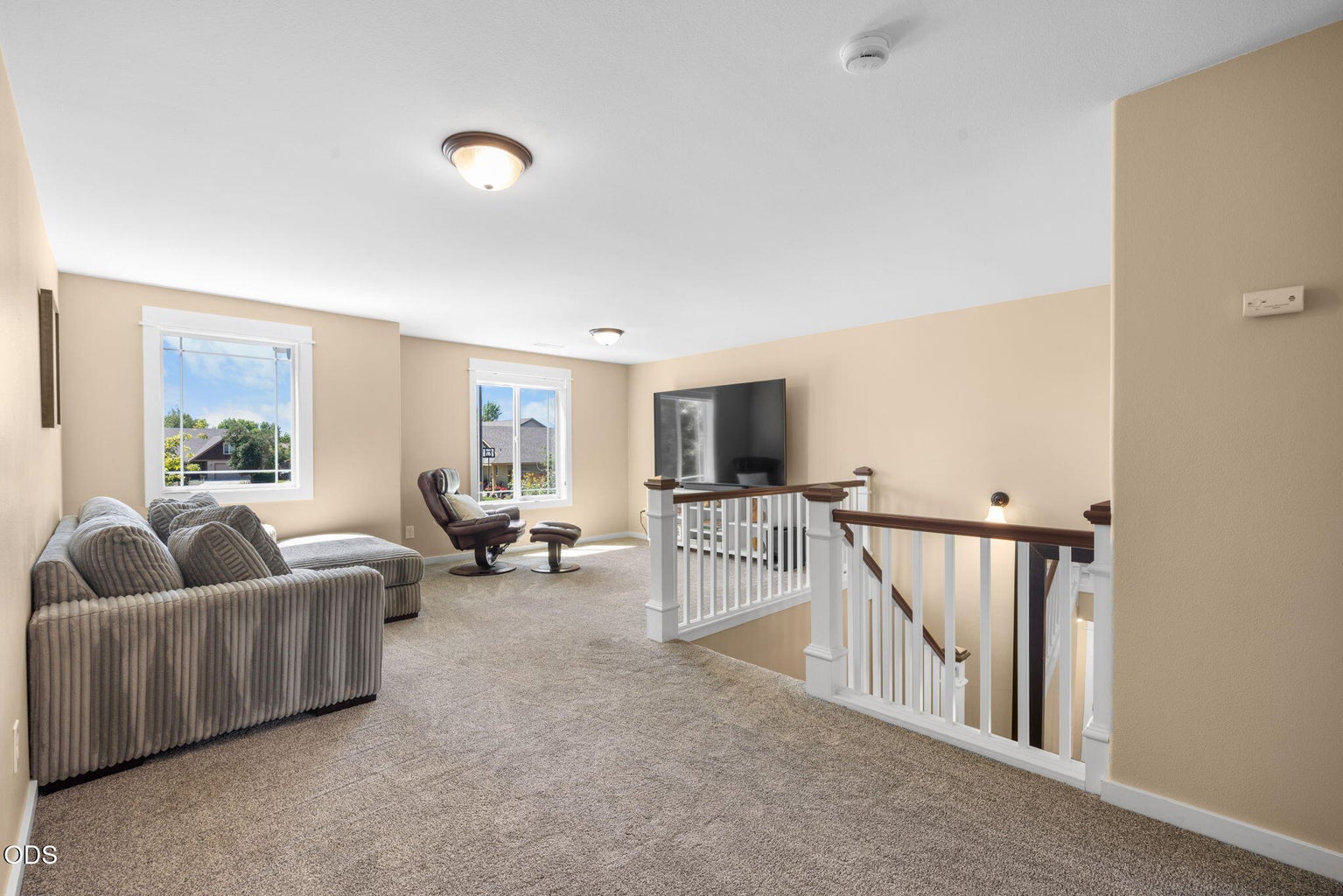 Photo of 2197 NW Kingwood Avenue 24 of 47