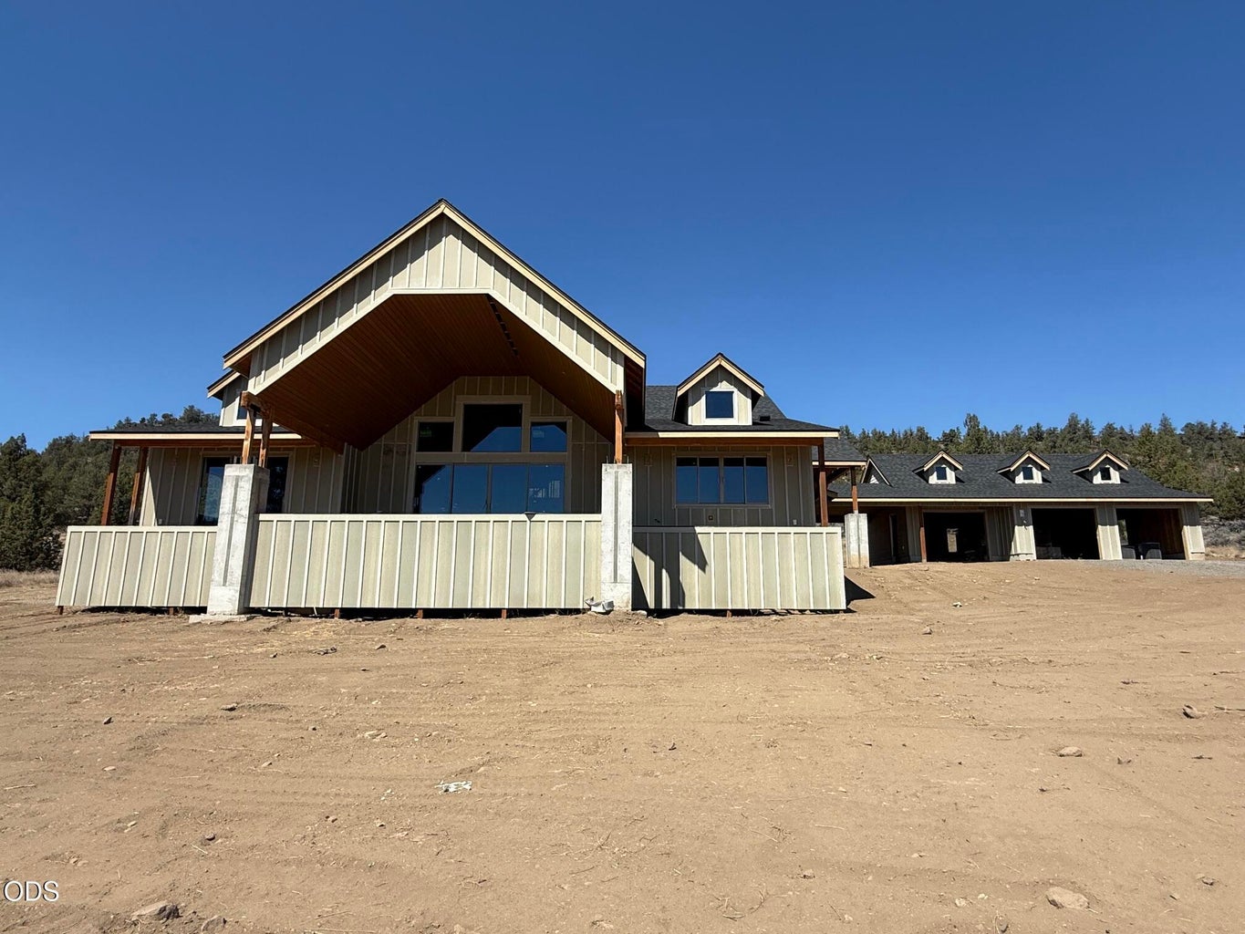 Photo of 70421 McKenzie Canyon Road 3 of 20