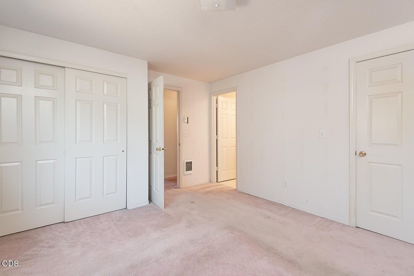 Photo of 2911 SW Reindeer Avenue 15 of 22