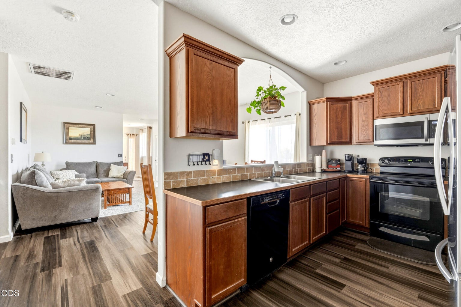 Photo of 3301 SW Antler Ridge Lane 9 of 37