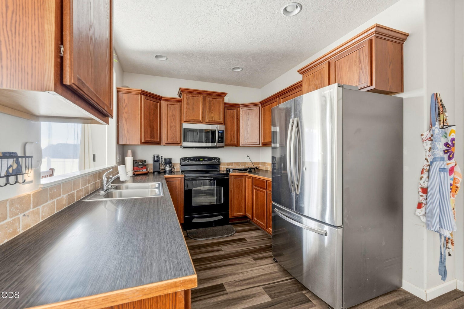 Photo of 3301 SW Antler Ridge Lane 10 of 37