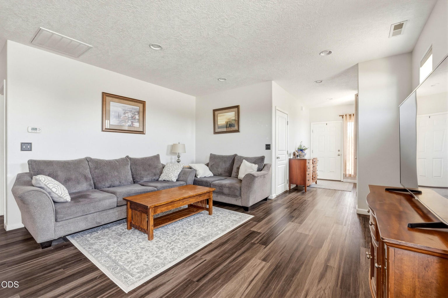 Photo of 3301 SW Antler Ridge Lane 4 of 37