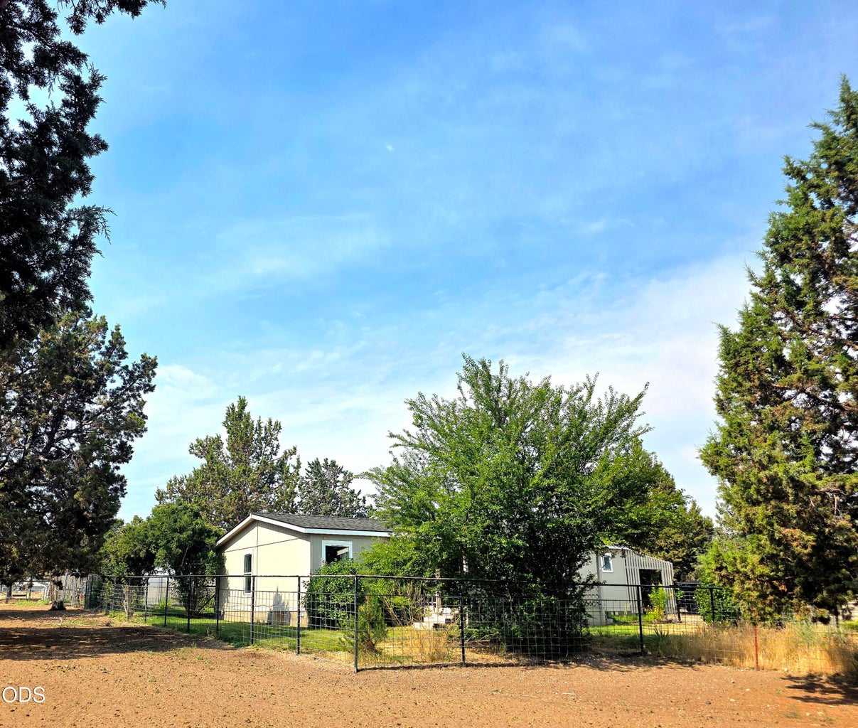 Photo of 12916 SW Wheat Grass Road 1 of 42