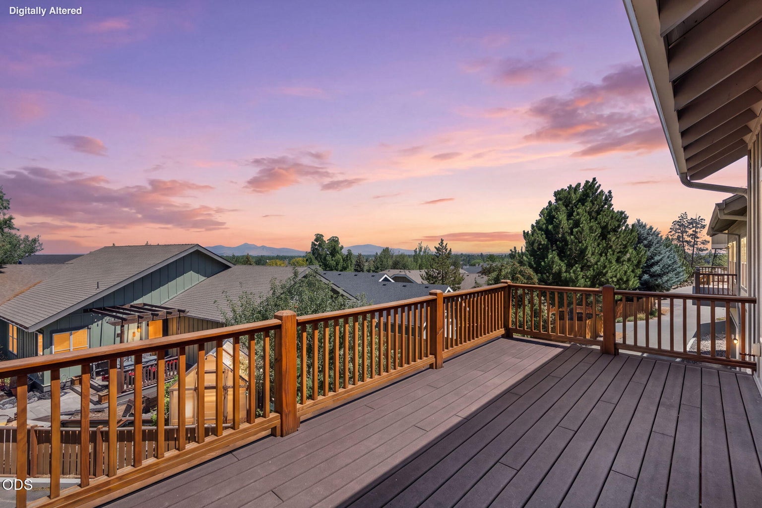 North facing deck, views!!