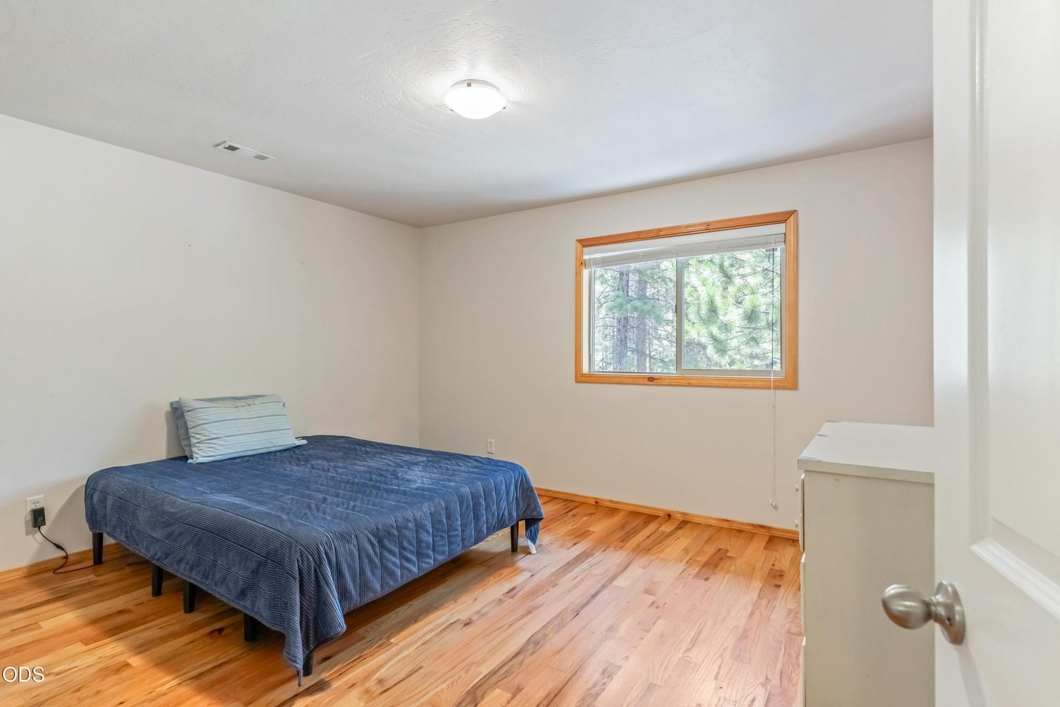 Photo of 16018 Park Drive 18 of 27