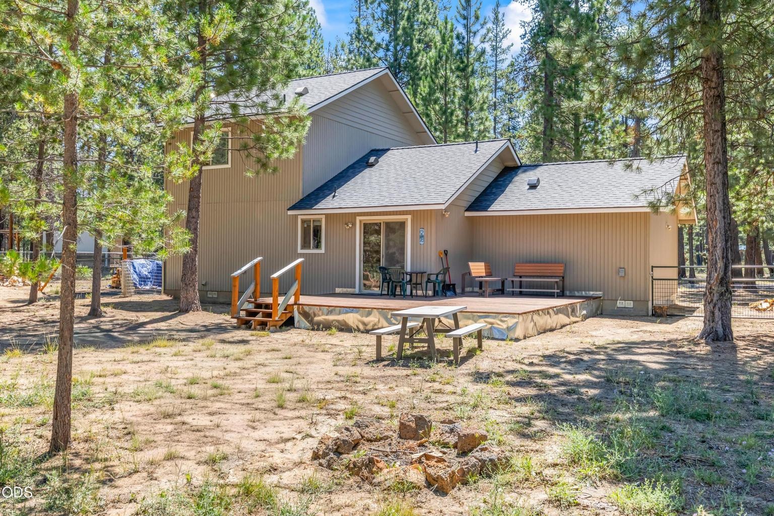 Photo of 16018 Park Drive 21 of 27