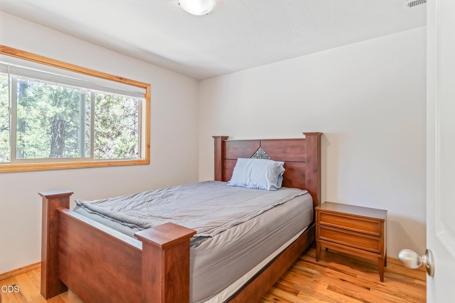 Photo of 16018 Park Drive 14 of 27