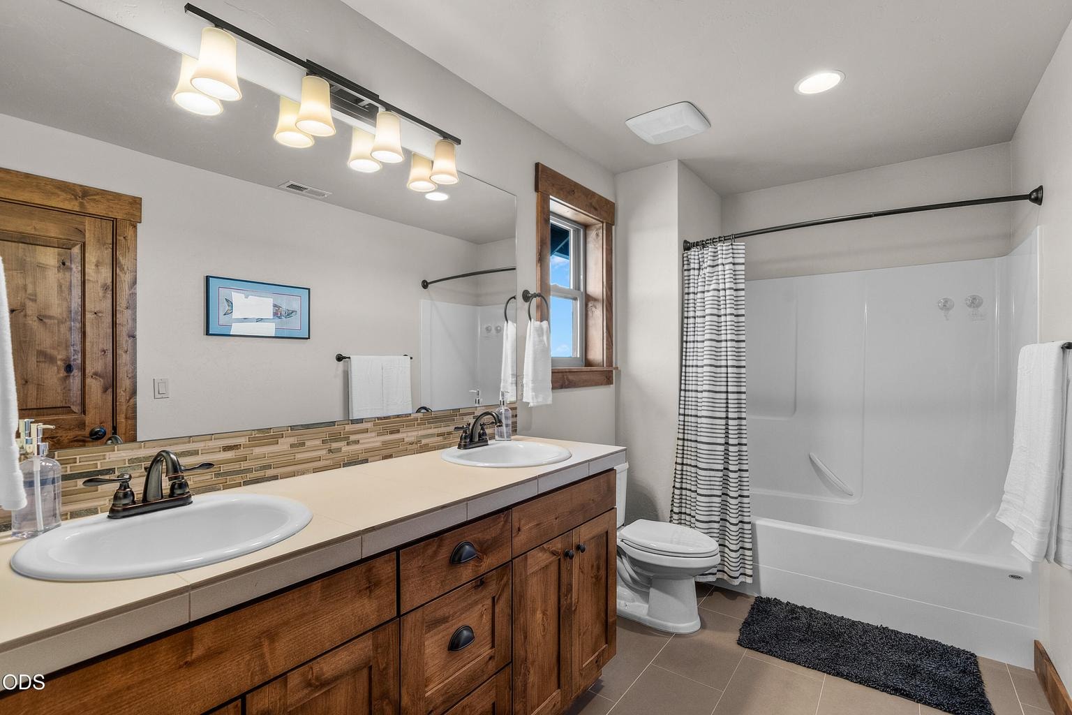 Photo of 17207 SW Chaparral Drive 18 of 26