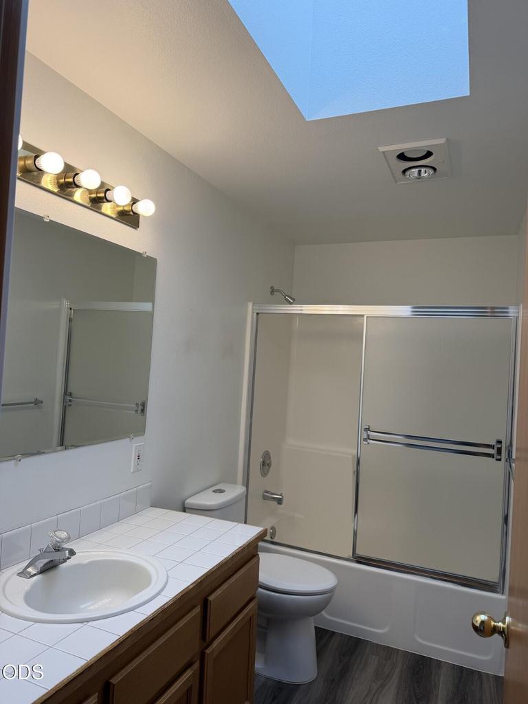 Photo of 1522 NE Locksley Drive 16 of 40