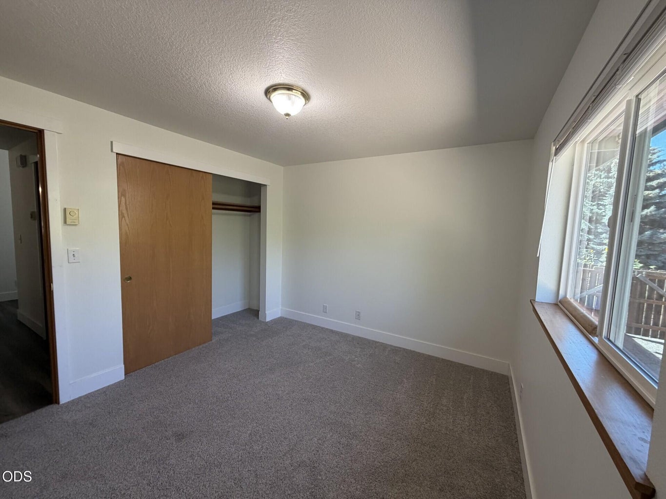 Photo of 1522 NE Locksley Drive 17 of 40