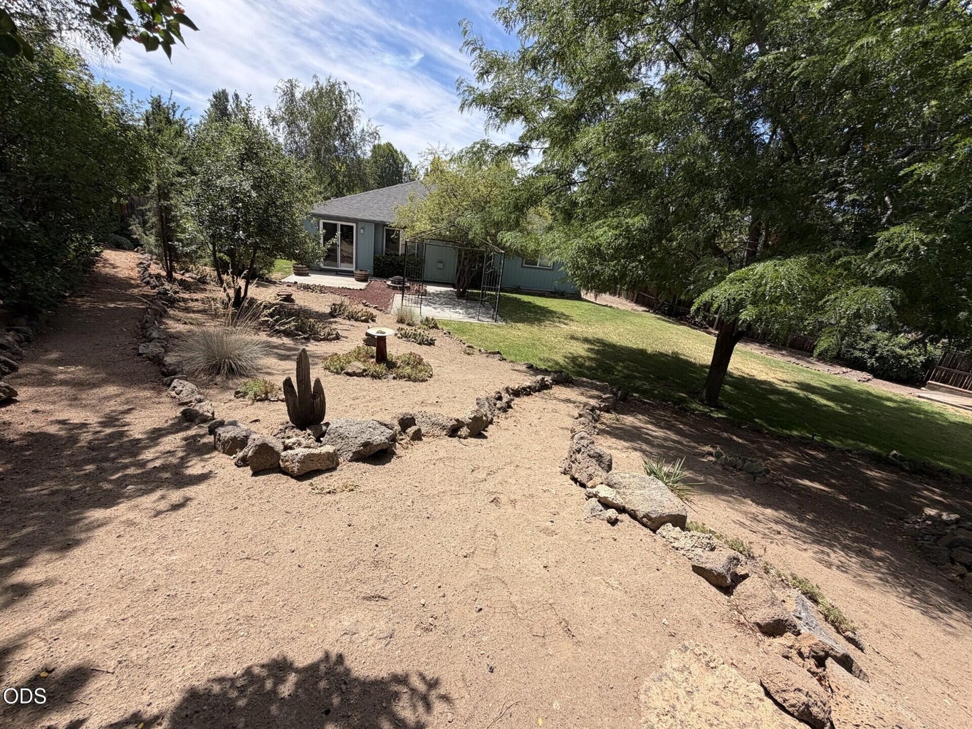 Photo of 1522 NE Locksley Drive 36 of 40