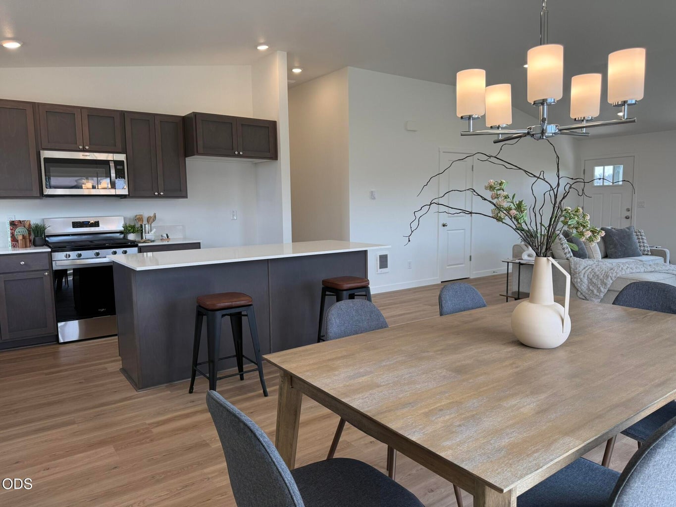 Photo of 651 NE Mitchell Street 15 of 27