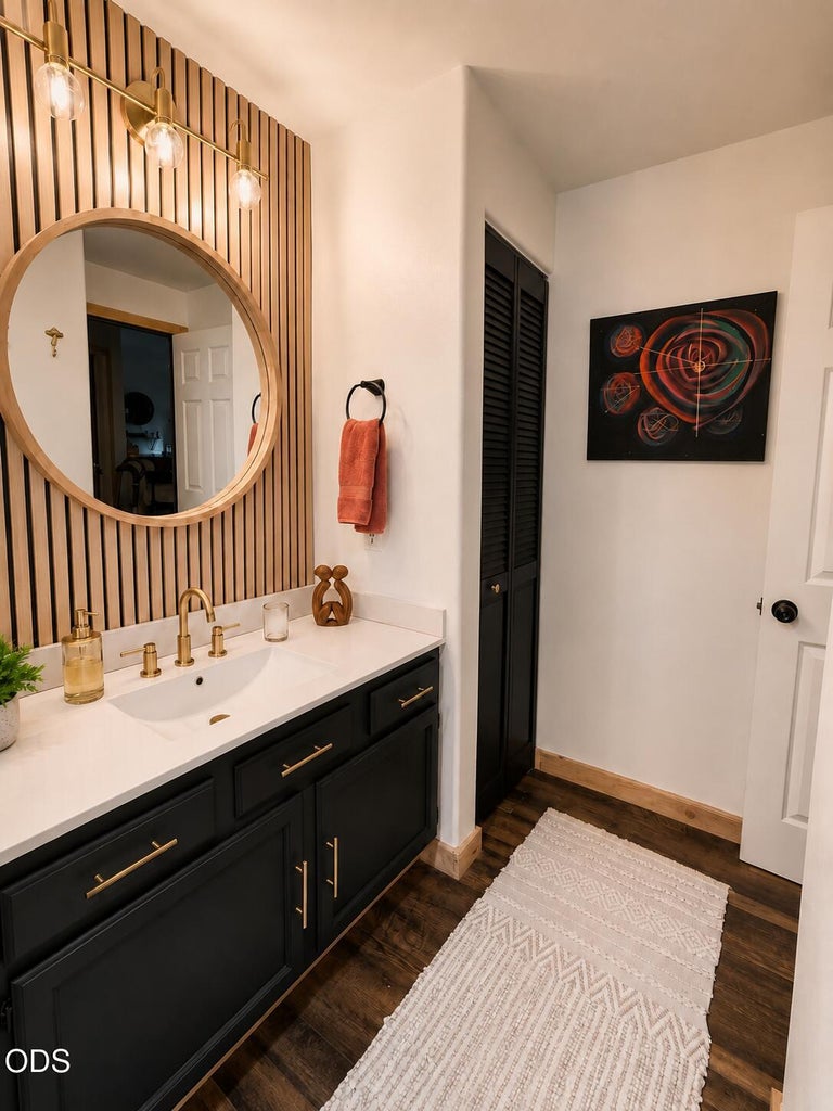 Photo of 2681 NE Moonlight Drive 22 of 30