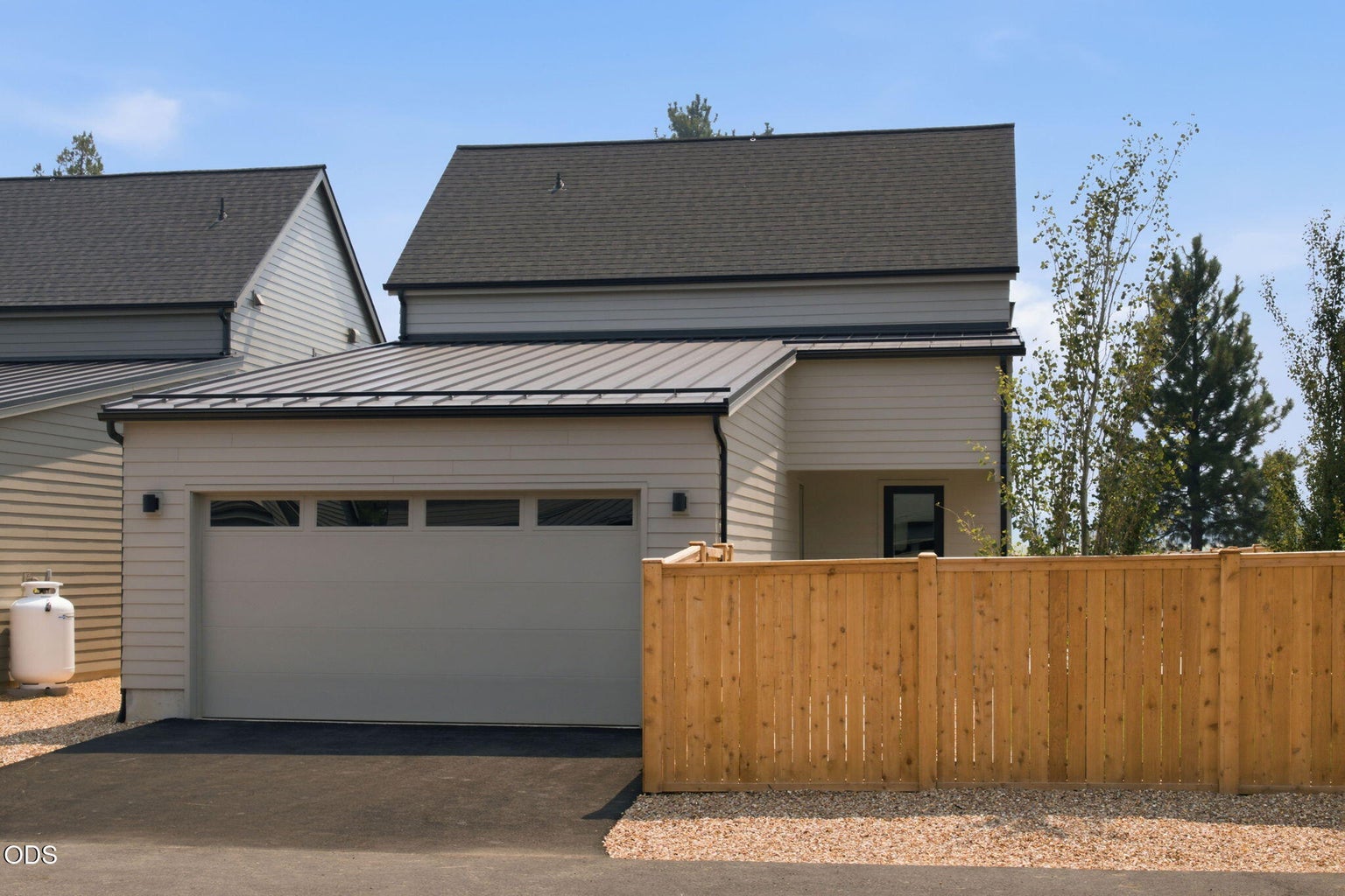 Photo of 1024 W McKenzie Highway 38 of 48