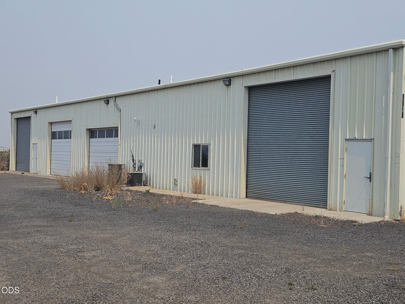Photo of 2939 SW High Desert Drive 2 of 10
