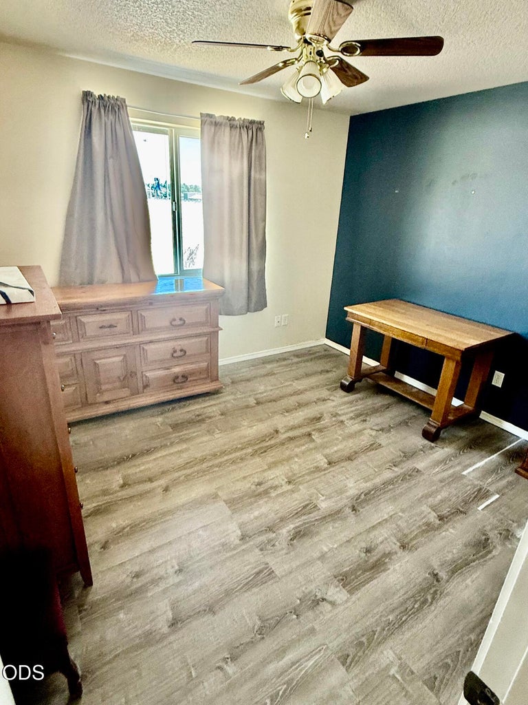 Photo of 512 SE Ponderosa Drive 16 of 21