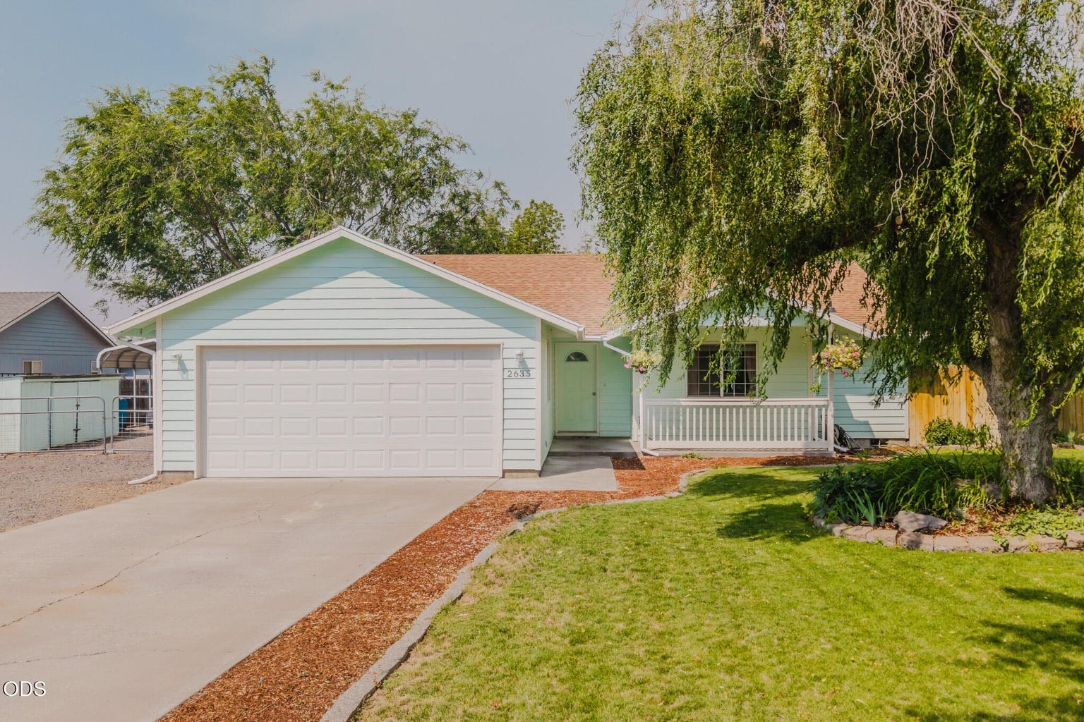 Photo of 2635 NE Yellowpine Road 2 of 48