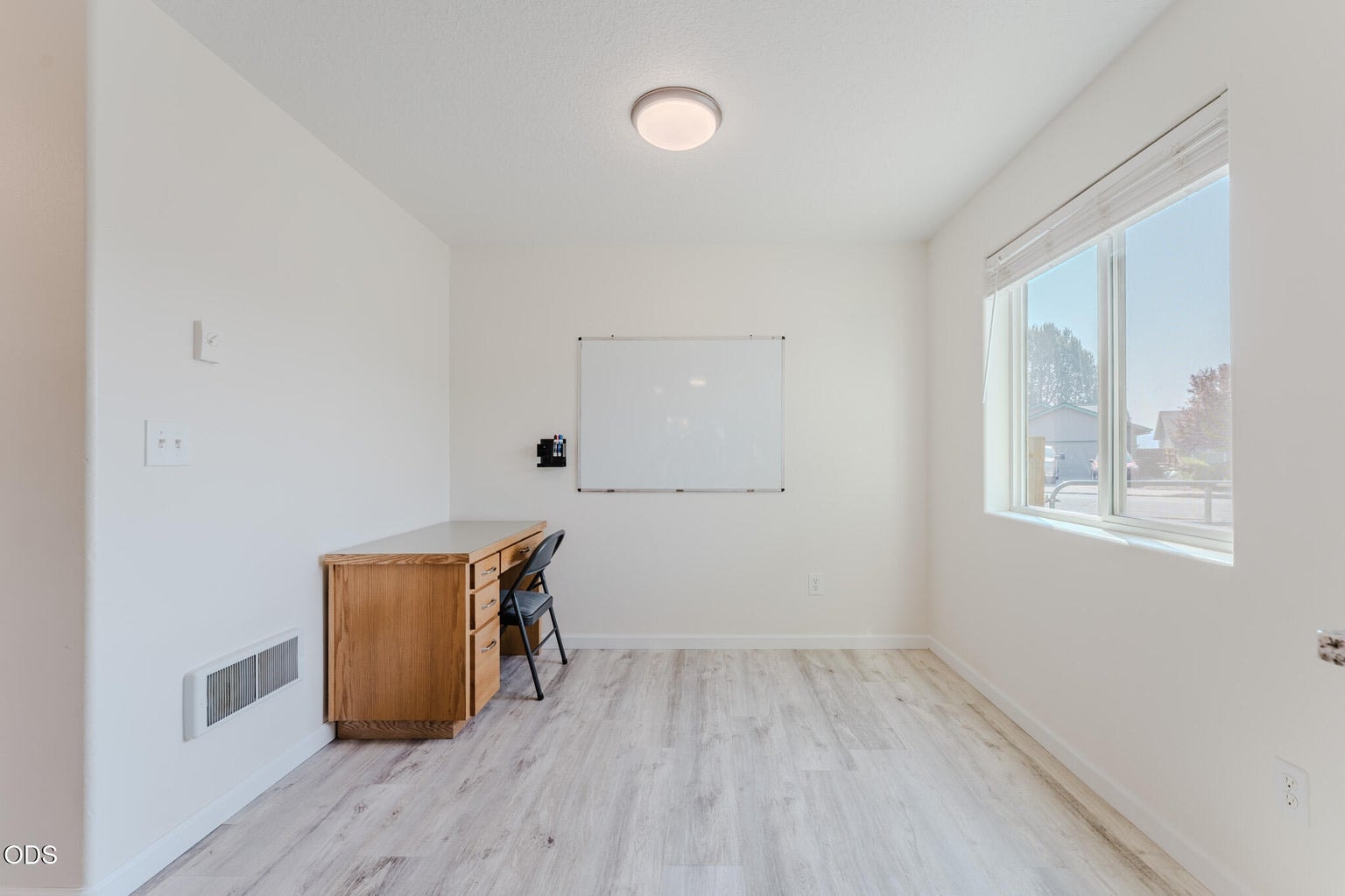 Photo of 2635 NE Yellowpine Road 13 of 48