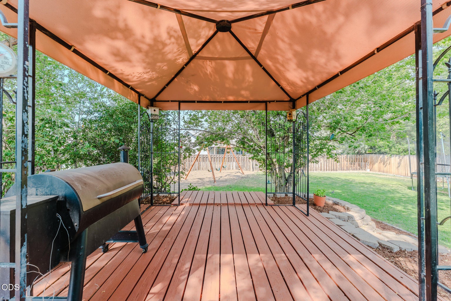 Photo of 2635 NE Yellowpine Road 33 of 48