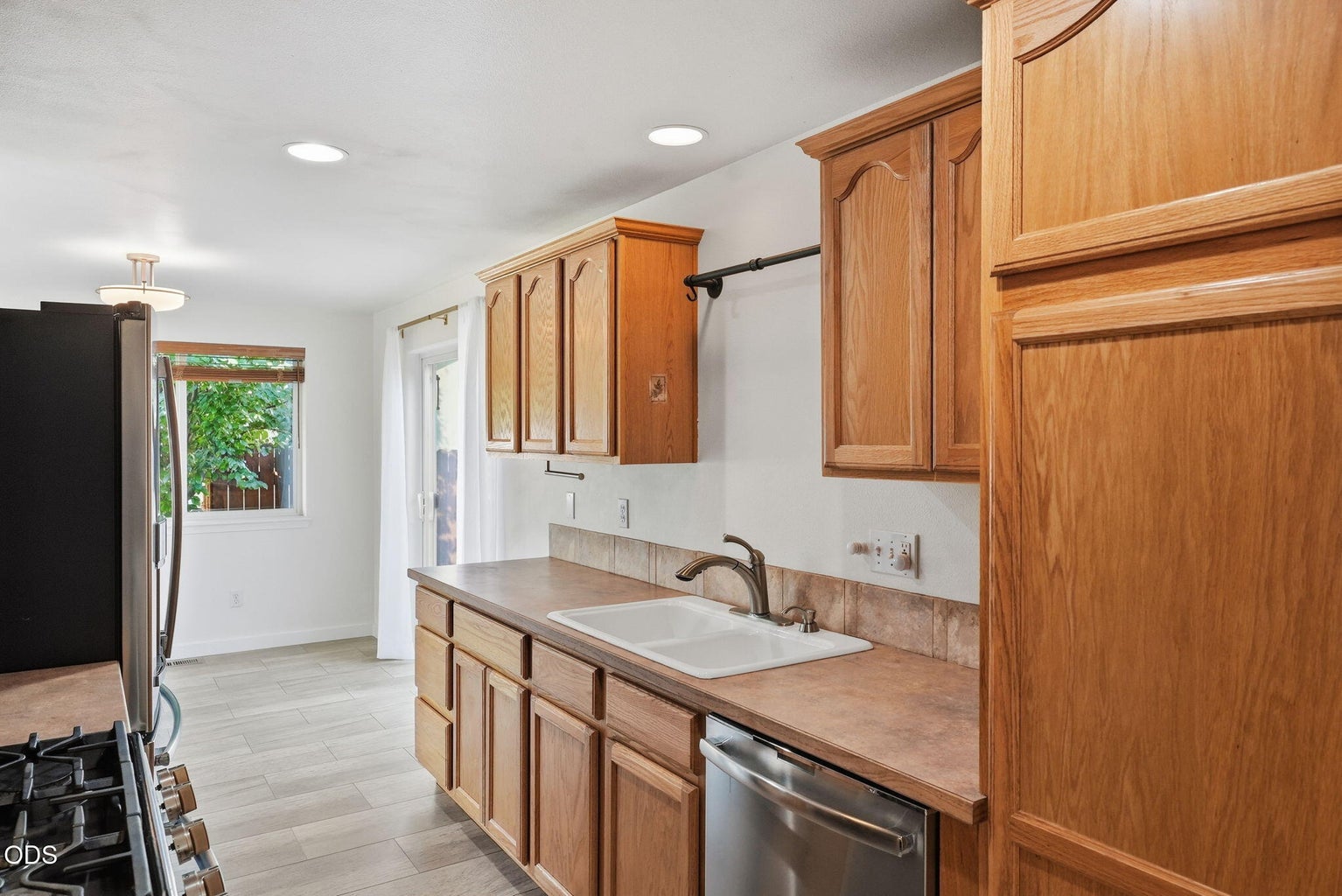 Photo of 3314 NE Palmer Drive 21 of 31