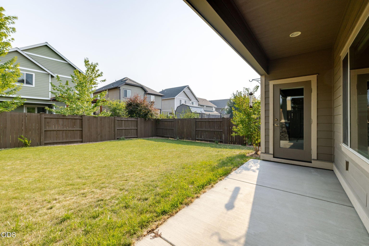 Photo of 3129 NE Flagstone 16 of 51