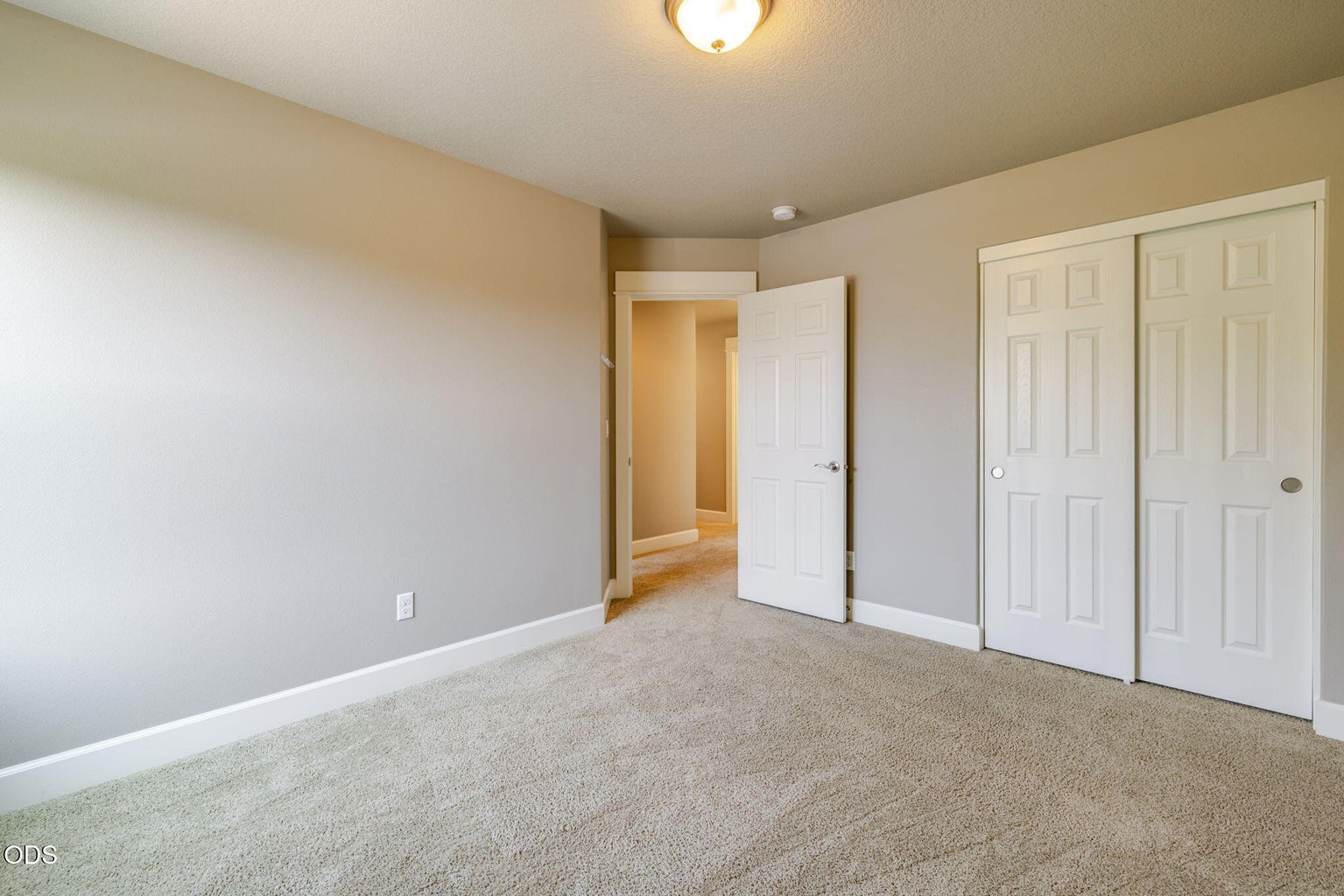 Photo of 3129 NE Flagstone 42 of 51