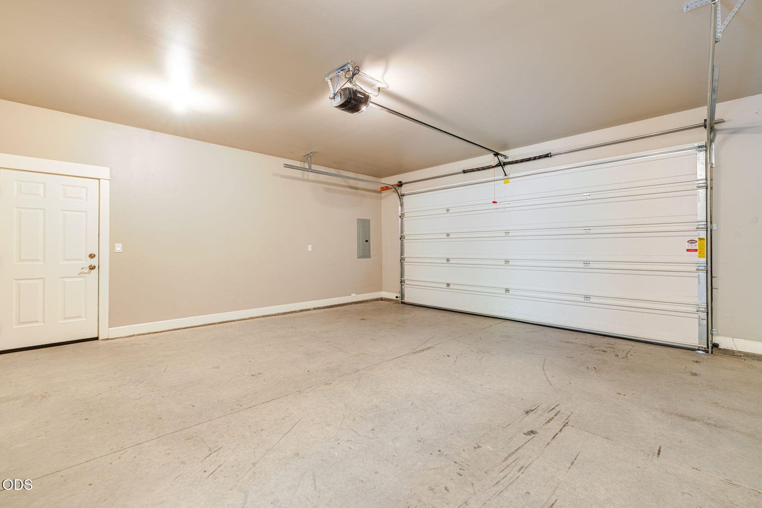 Photo of 3129 NE Flagstone 49 of 51