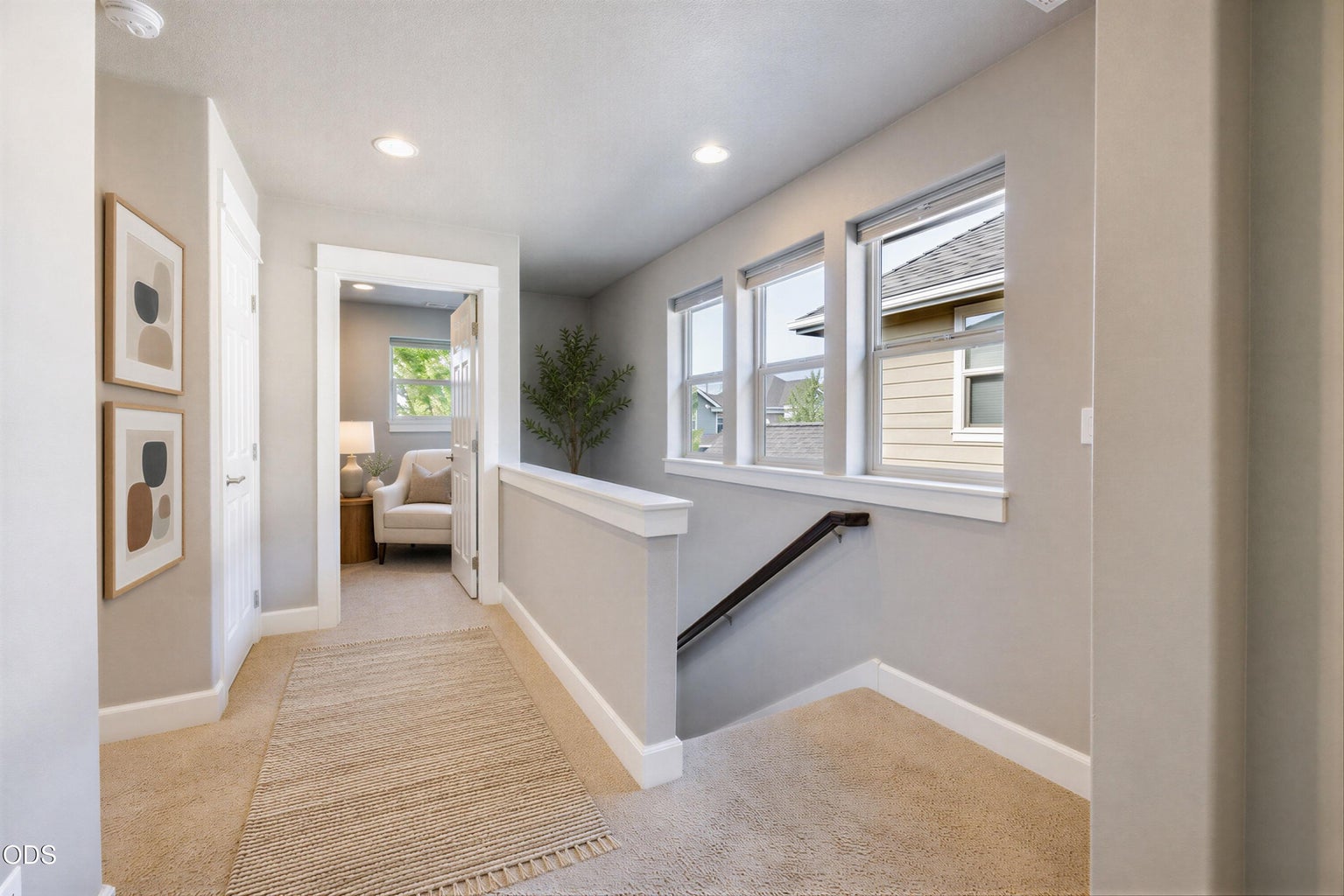 Photo of 3129 NE Flagstone 26 of 51