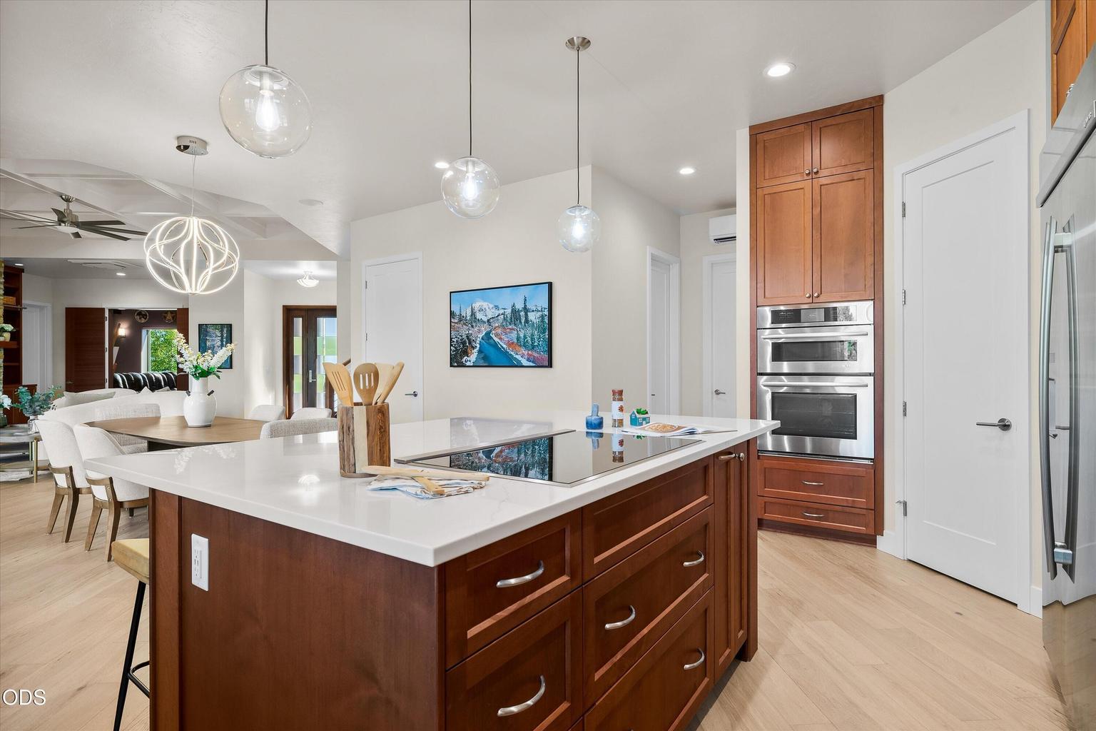 Photo of 61649 Hosmer Lake Drive 37 of 83