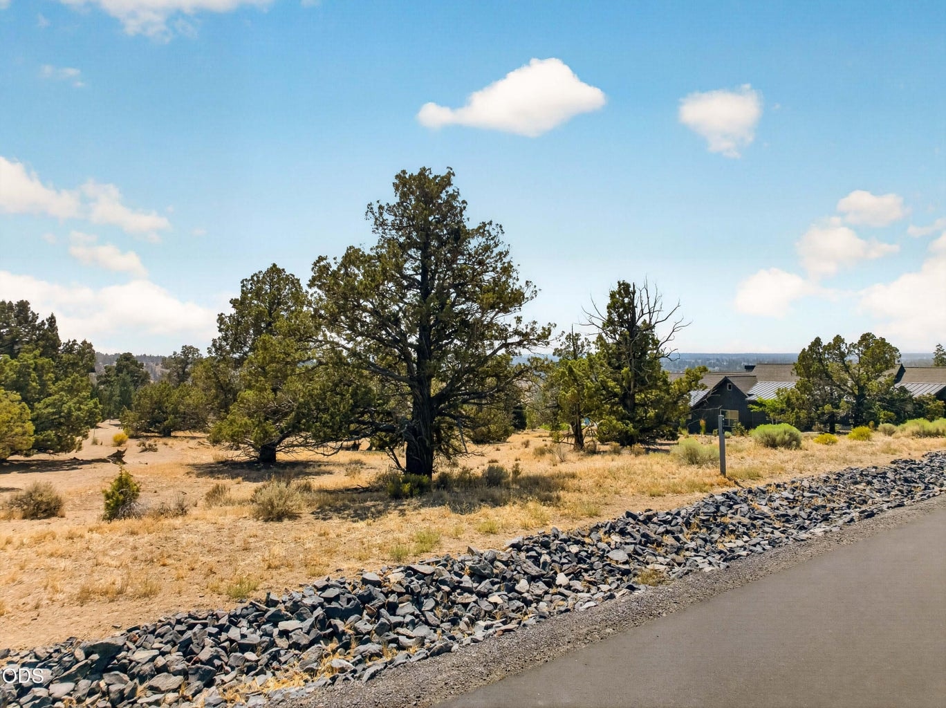 Photo of SW Starview Drive SW 15 of 18