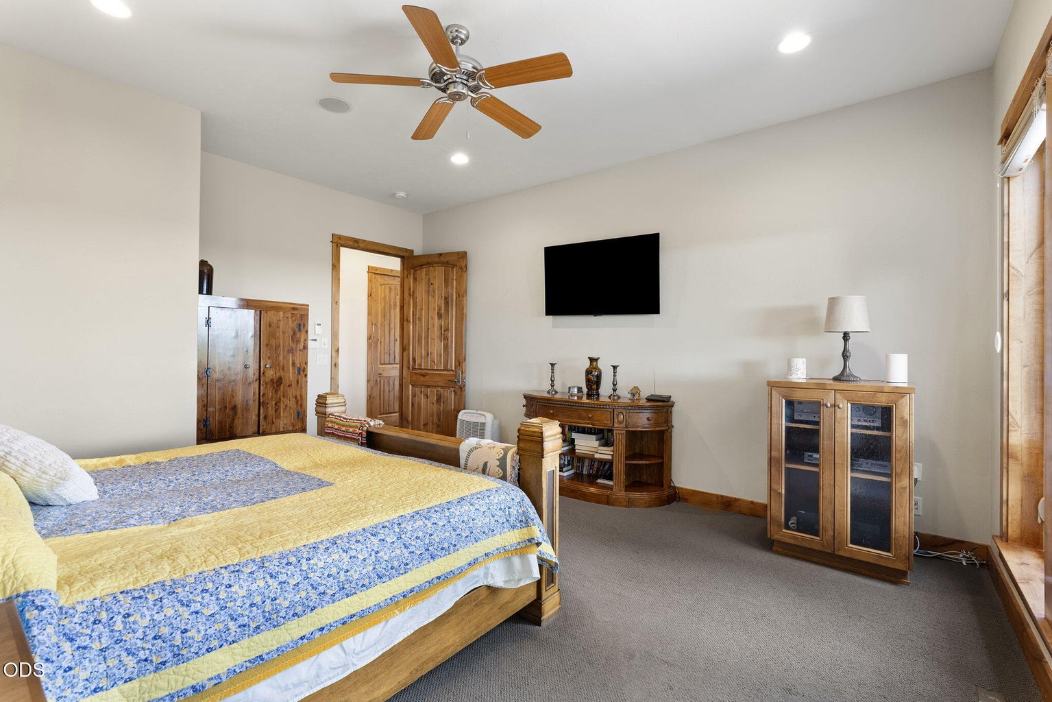 Primary Bedroom (Main level)