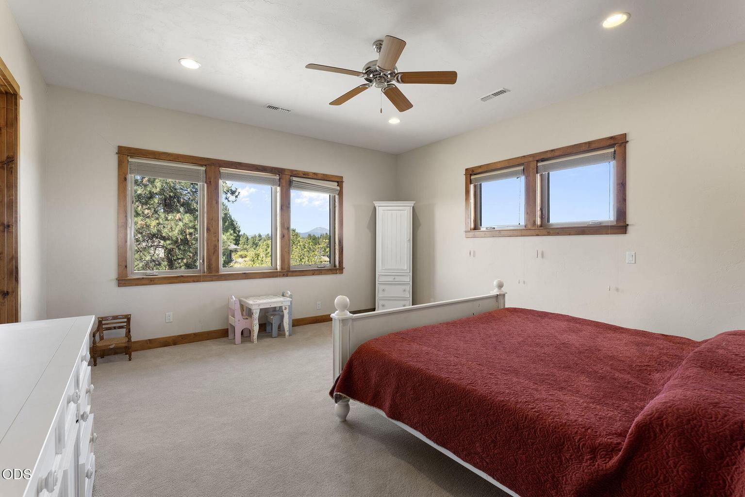 Guest Bedroom #1 (upstairs)
