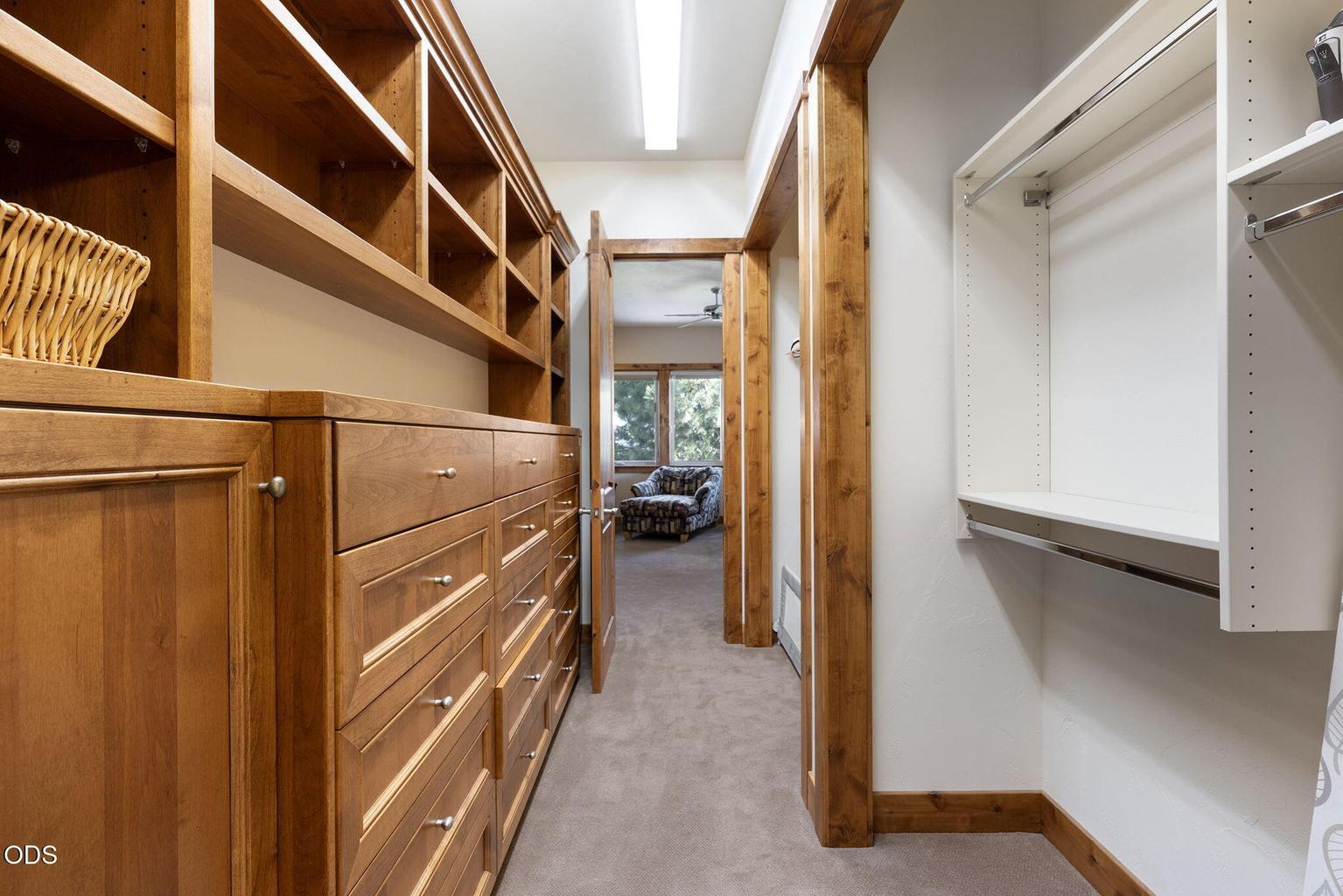 Guest Bedroom #2 (upstairs) Walk-In Closet