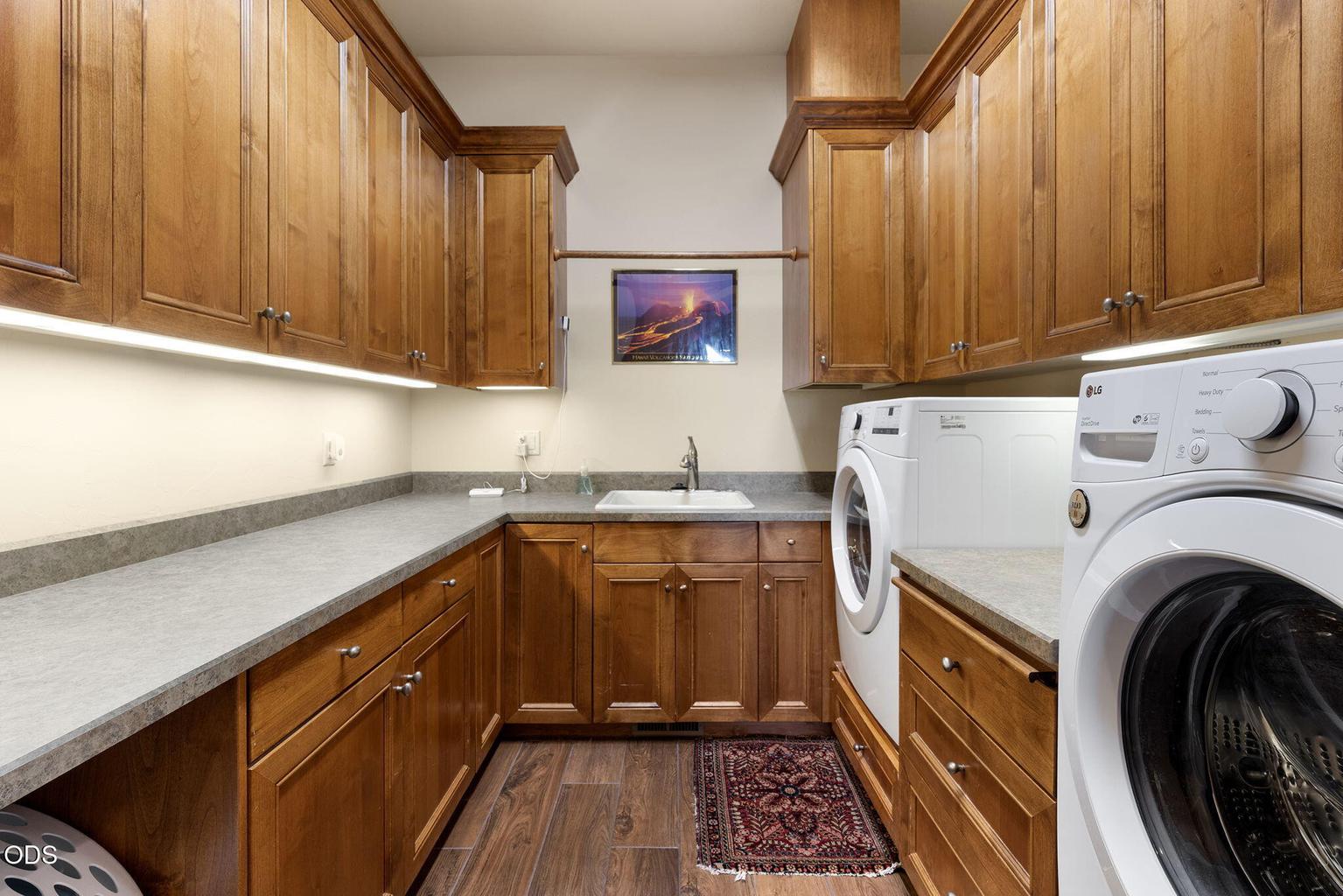 Laundry Room (main level)
