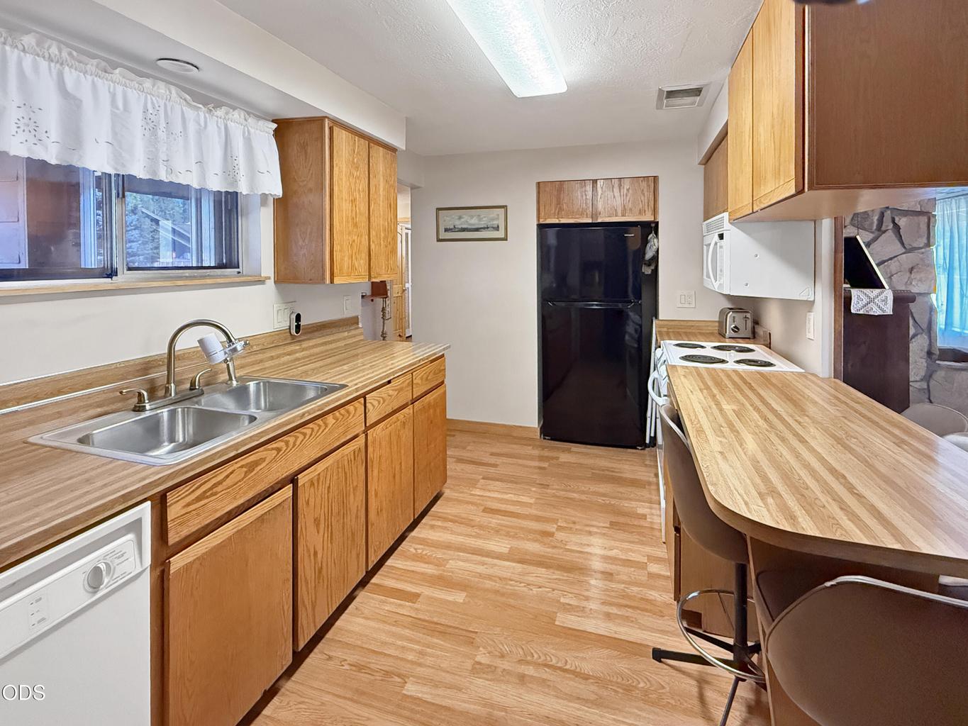 Photo of 2640 NE 8th Street 12 of 41