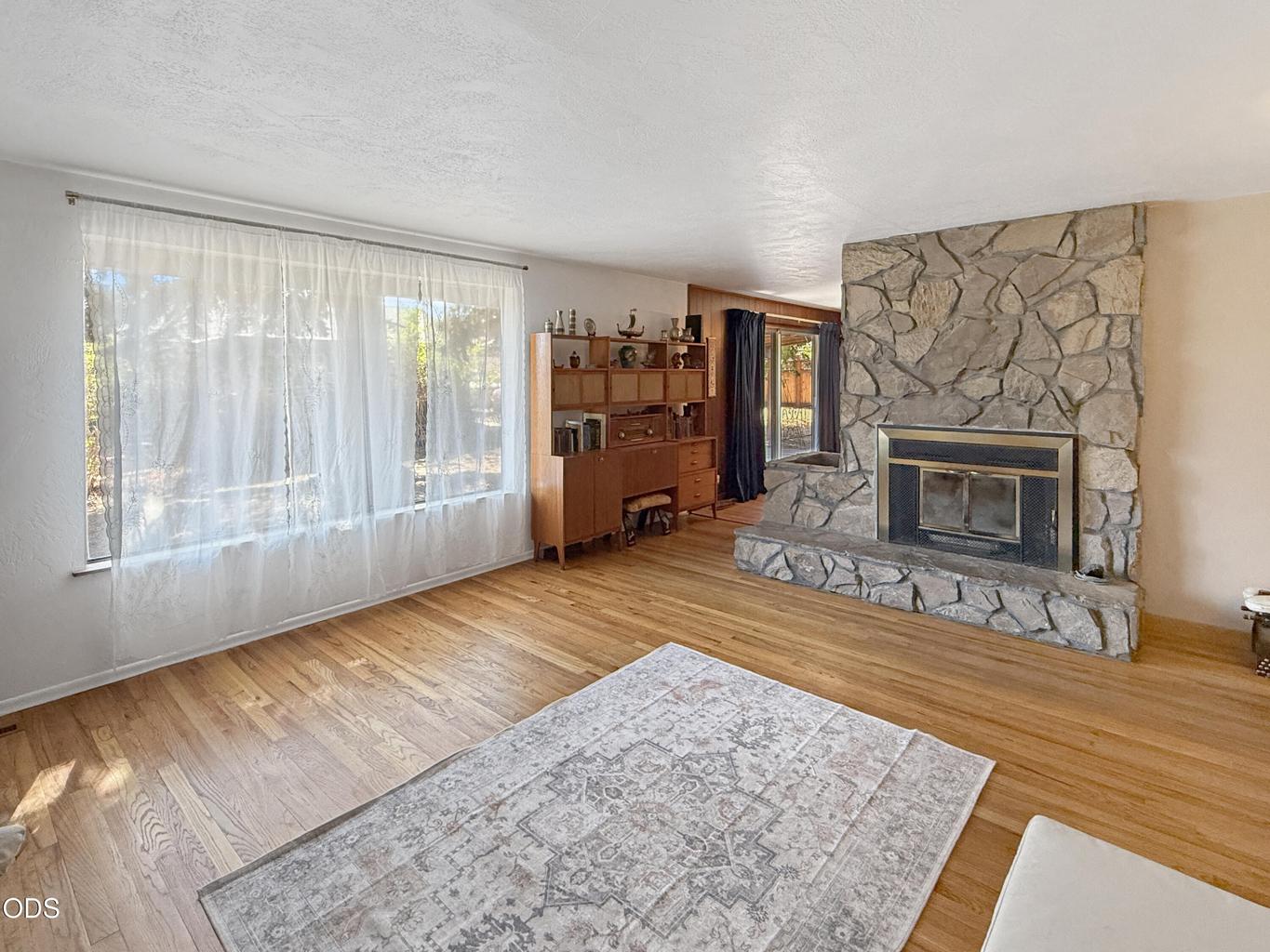 Photo of 2640 NE 8th Street 6 of 41