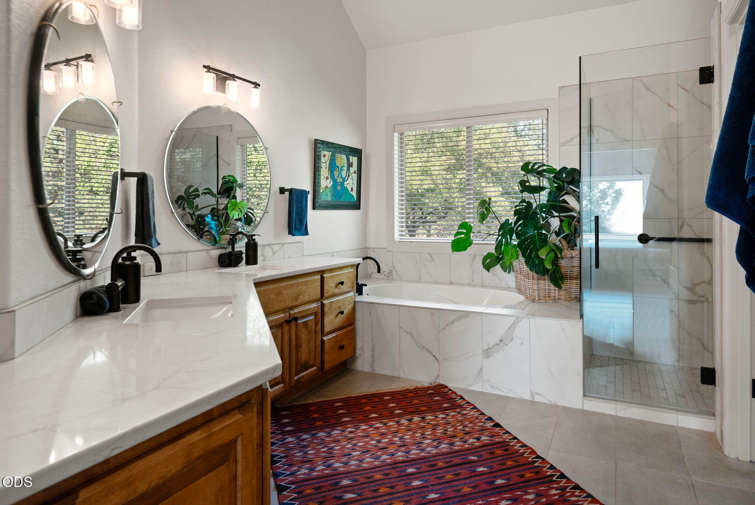 Photo of 1187 NW Promontory Drive 15 of 39