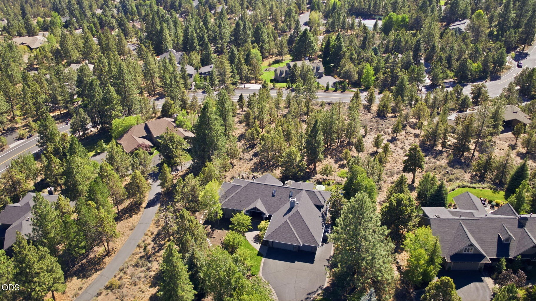 Photo of 1187 NW Promontory Drive 33 of 39