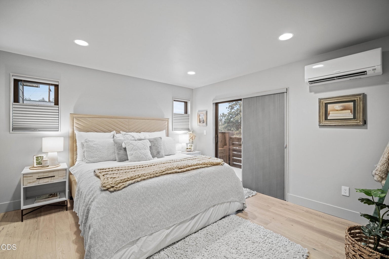 Photo of 61583 SW Riverwalk Lane 17 of 44