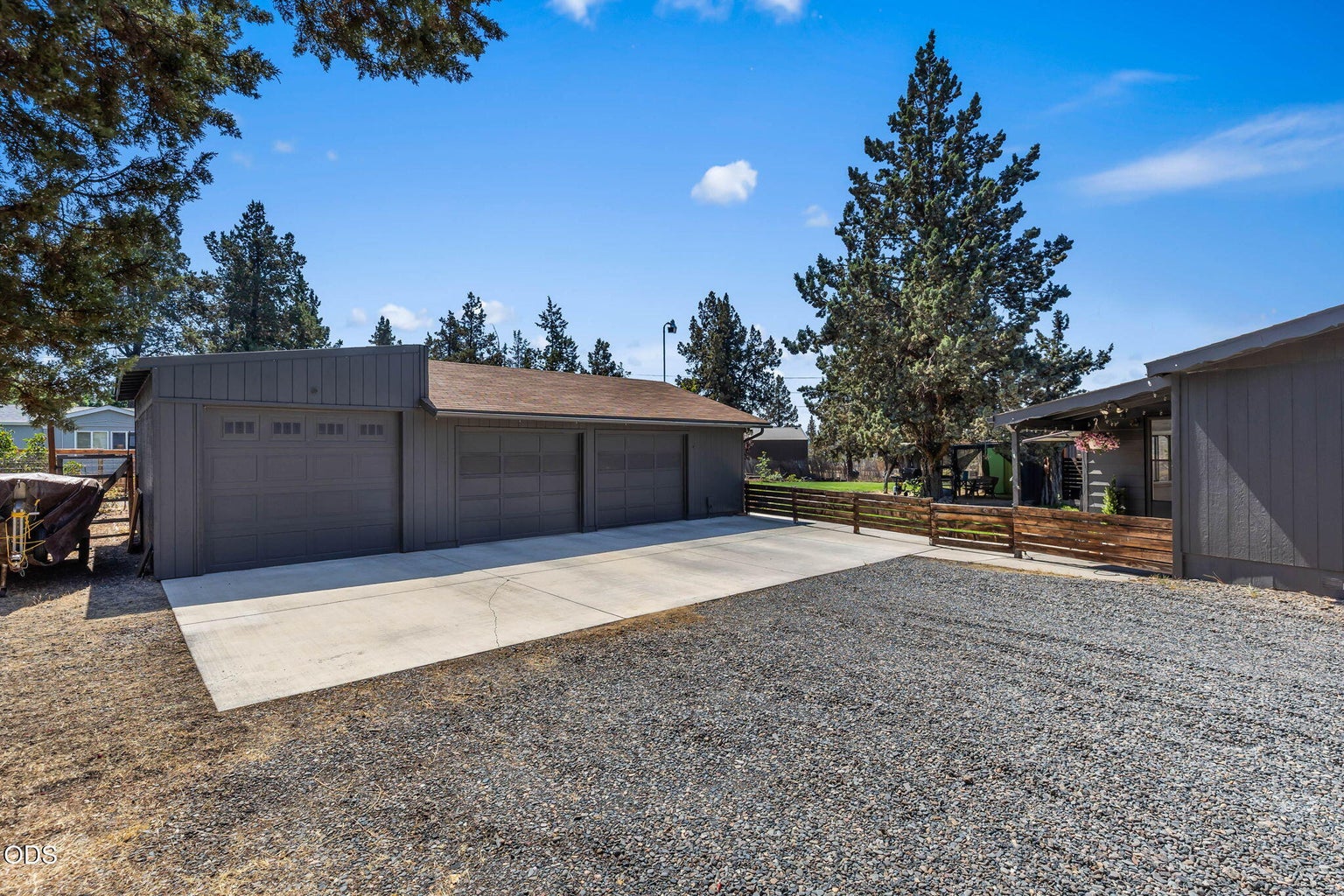 Photo of 3940 NW Redwood Lane 22 of 95