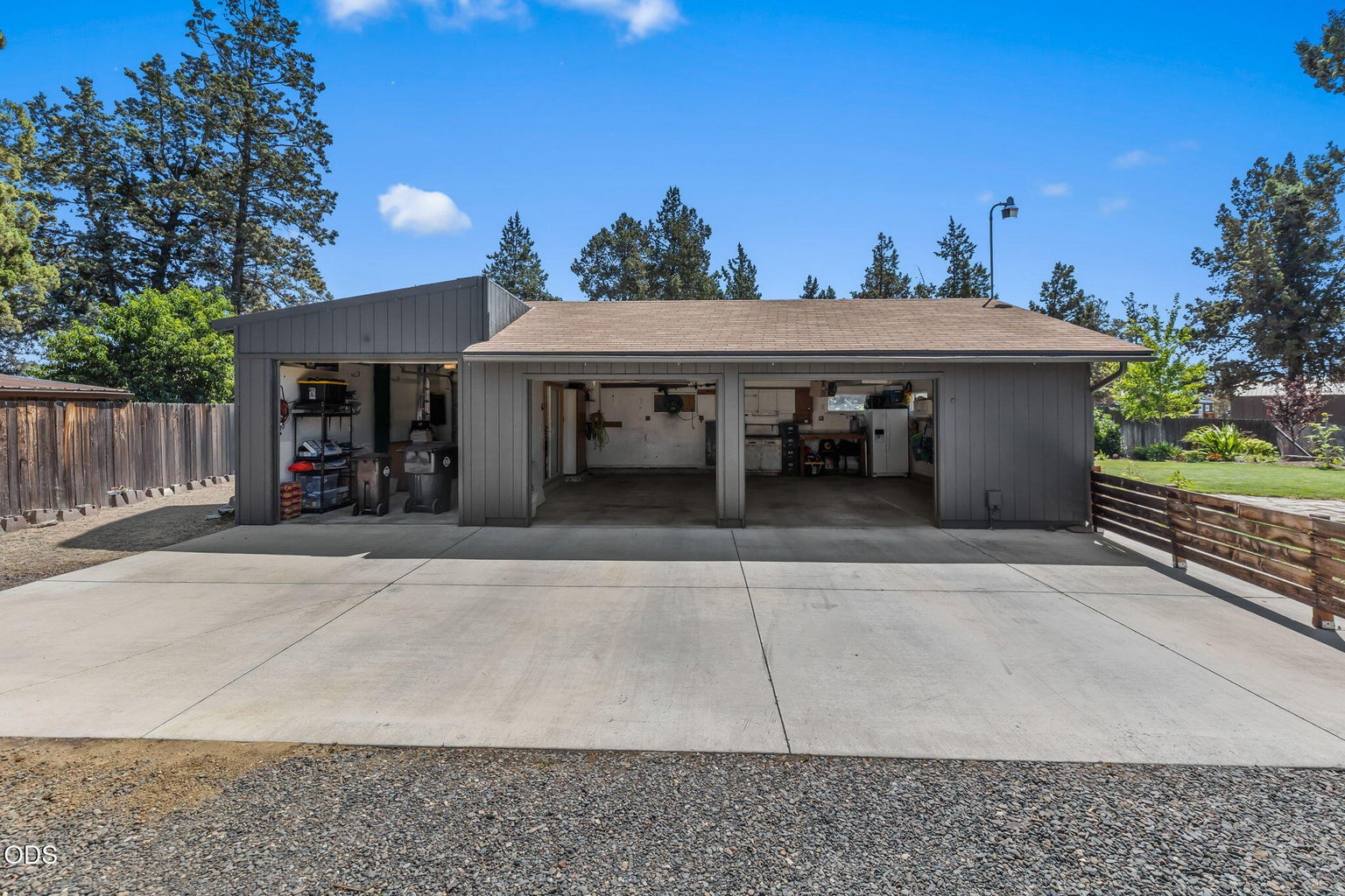 Photo of 3940 NW Redwood Lane 51 of 95