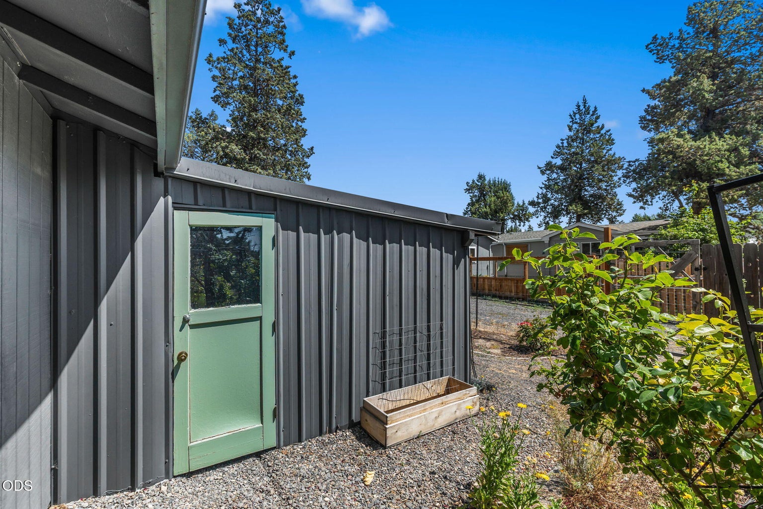 Photo of 3940 NW Redwood Lane 56 of 95