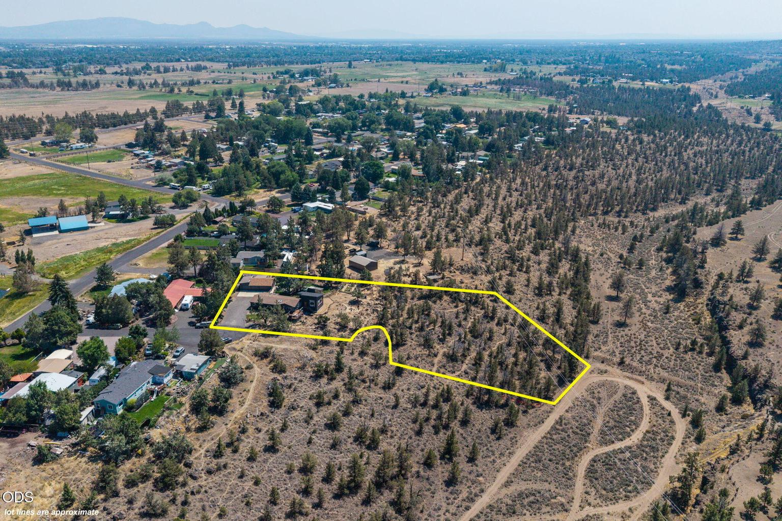 Photo of 3940 NW Redwood Lane 84 of 95