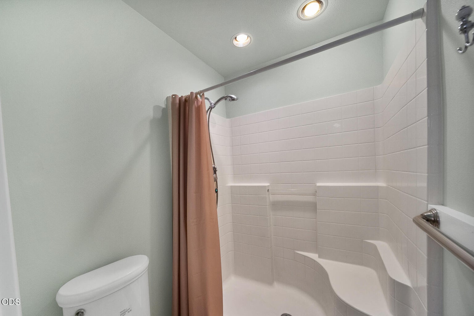 Photo of 143 SW Beaver Street 20 of 33
