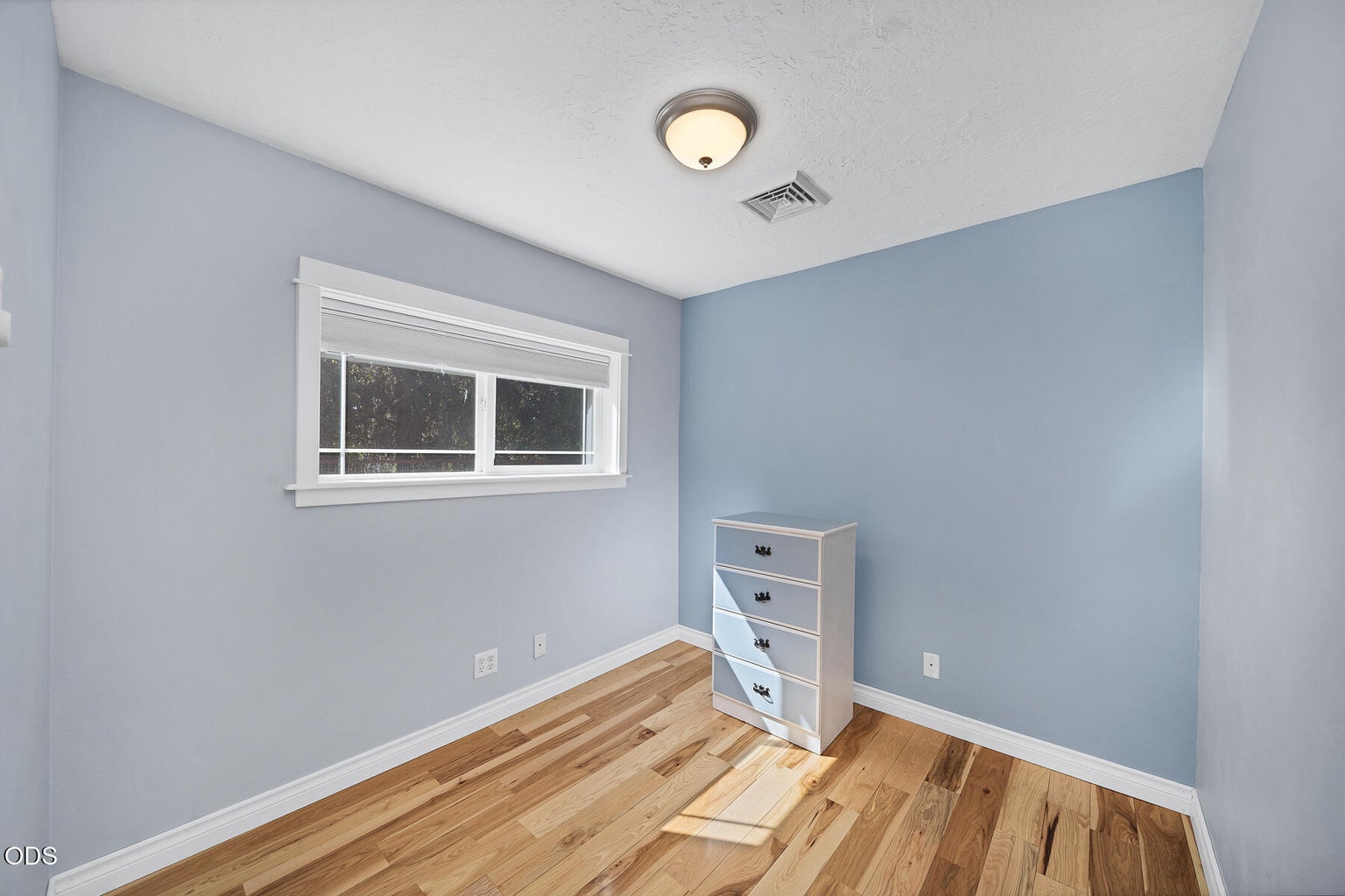 Photo of 143 SW Beaver Street 26 of 33