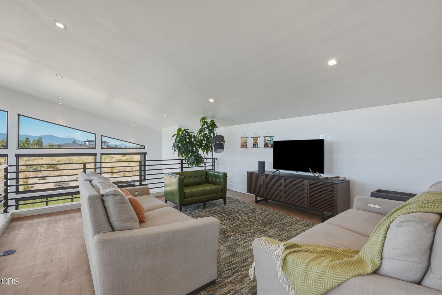 Photo of 62333 McClain Drive 41 of 69