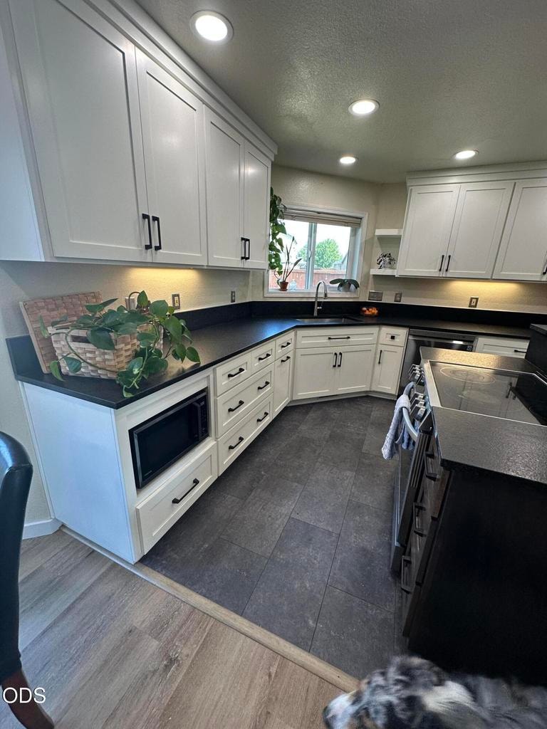 Photo of 764 NW 19th Place 12 of 31