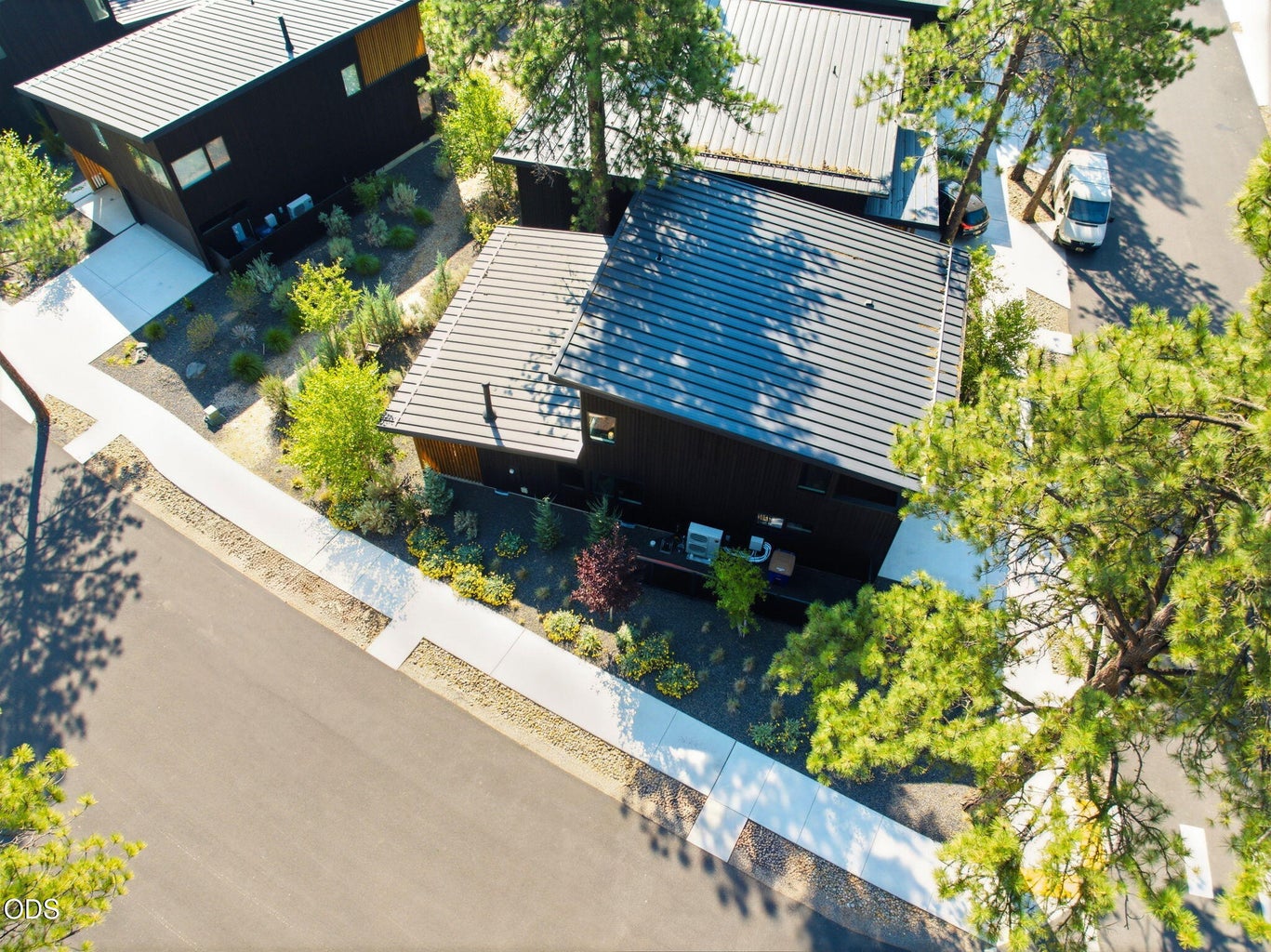 Photo of 632 N Sisters Woodlands Way 46 of 49