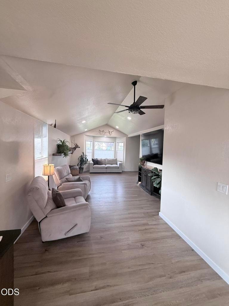 Photo of 764 NW 19th Place 6 of 31