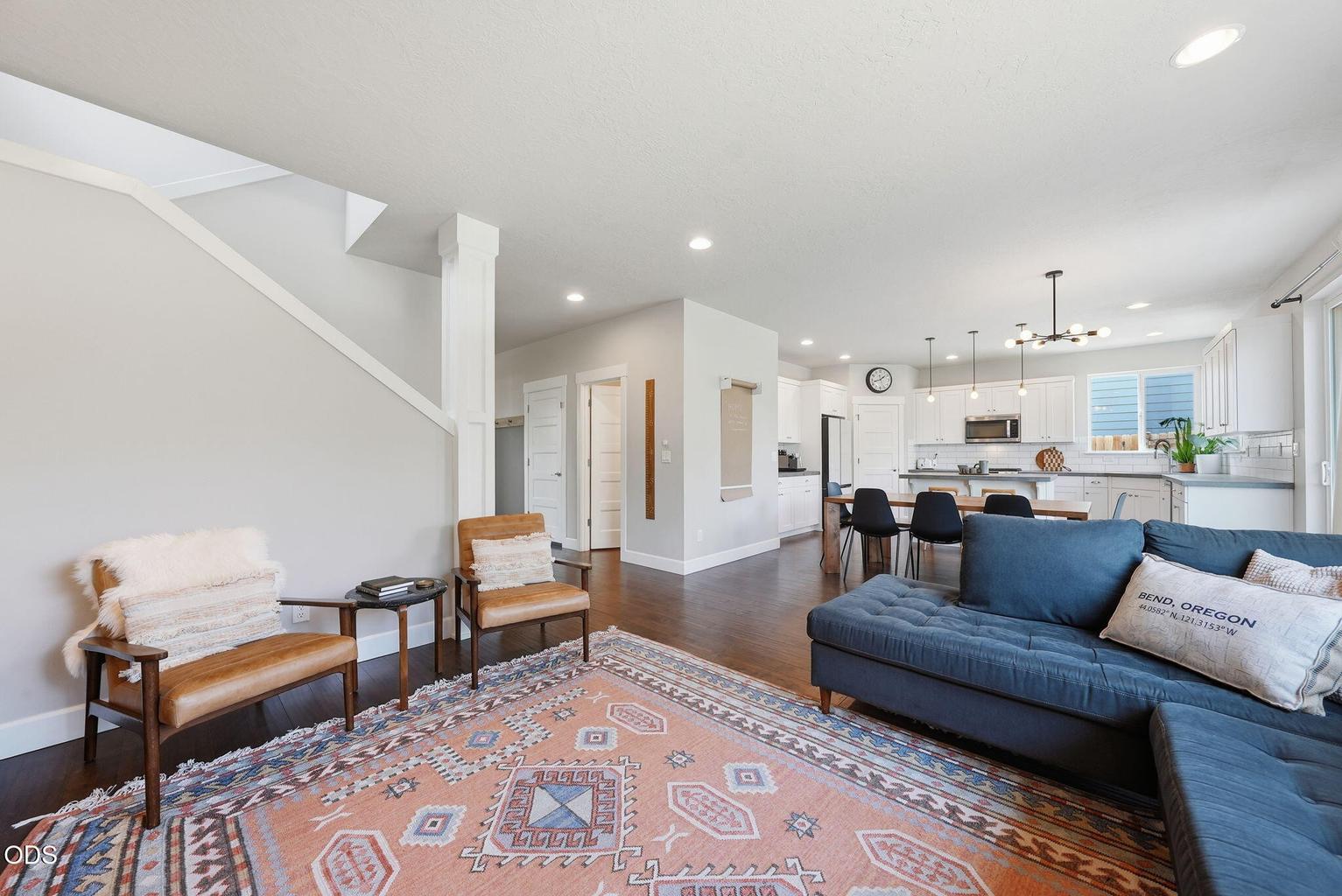 Photo of 2866 NE Marea Drive 5 of 31